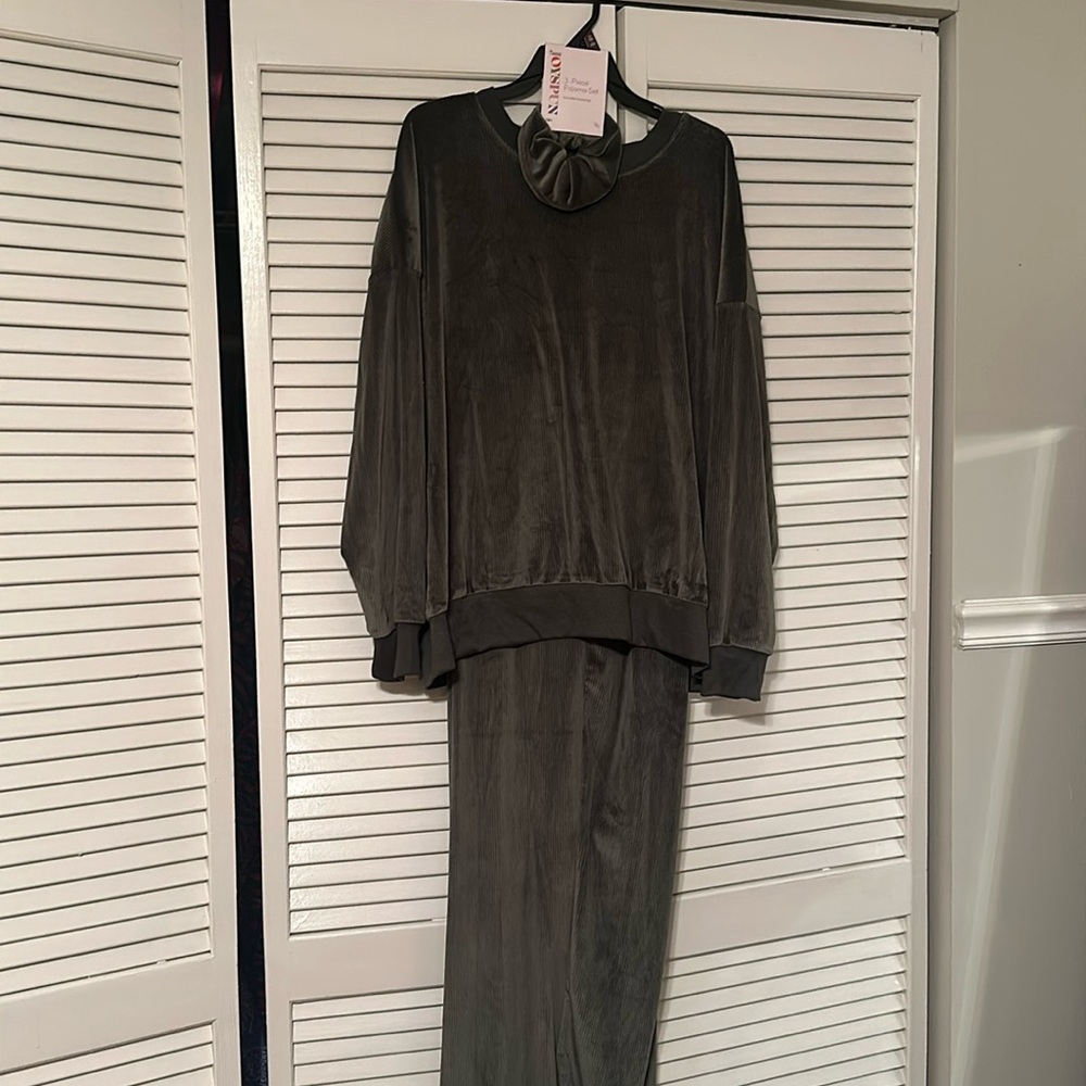 walmart 3 piece PJ set